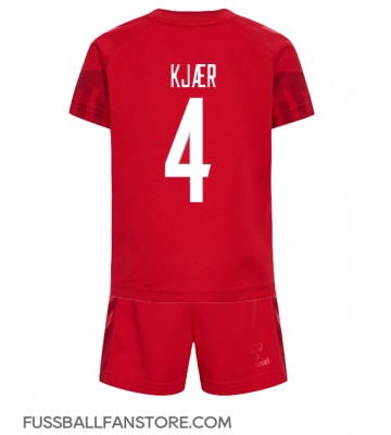 Dänemark Simon Kjaer #4 Replik Heimtrikot Kinder WM 2022 Kurzarm (+ Kurze Hosen)